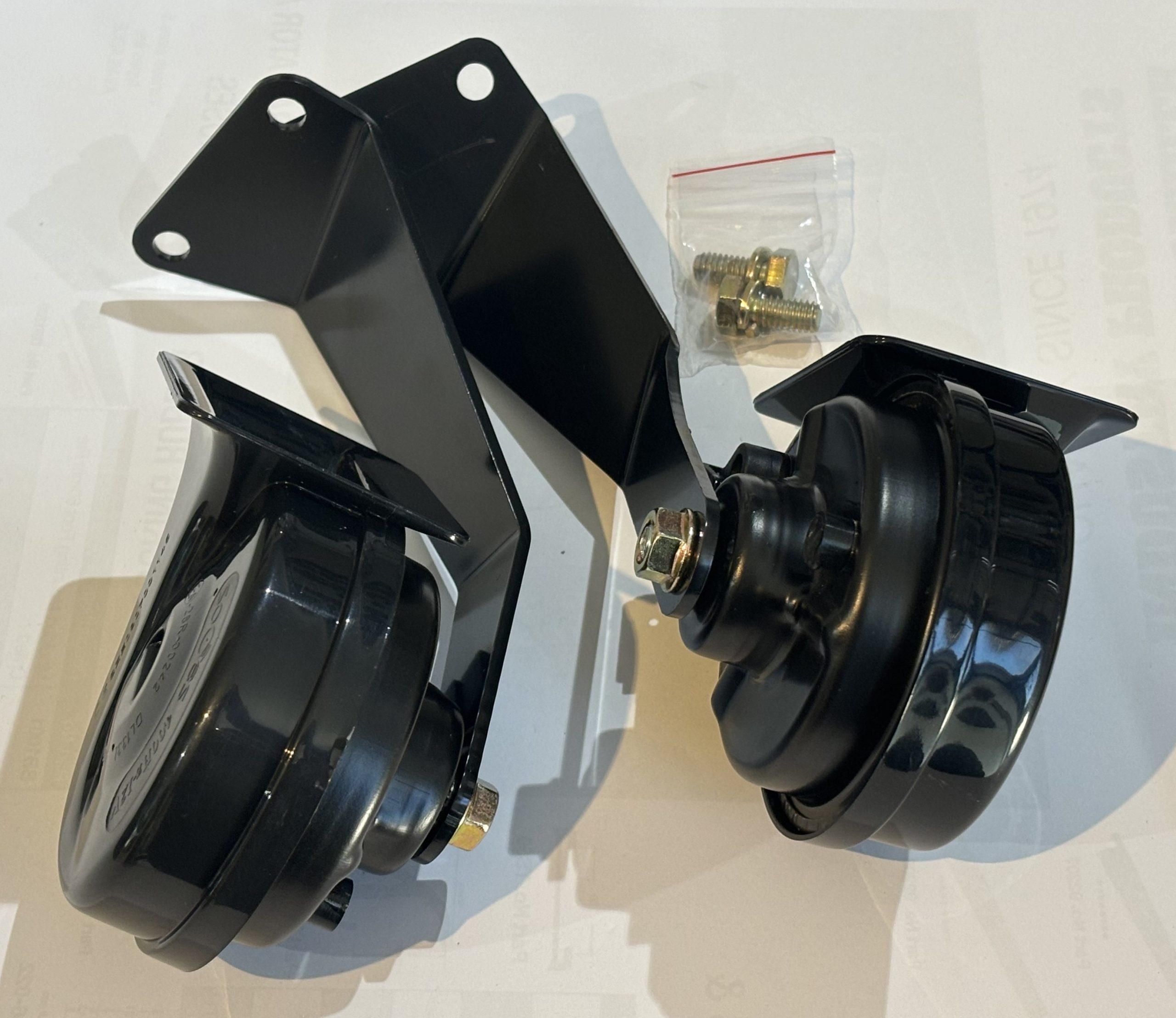 DUEL HORNS SUIT HK HT HG HOLDEN MONARO KINGSWOOD COUPE SEDAN UTE WAGON