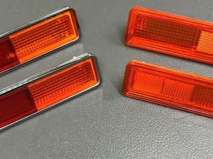 REAR QUARTER & FRONT INDICATOR REFLECTOR LENSES FORD XC FAIRMONT COUPE
