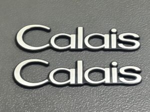 HOLDEN COMMODORE VN CALAIS FENDER BADGES X2