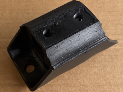 TRANSMISSION MOUNT SUIT HOLDEN TRIMATIC & M21 HQ HJ HX HZ WB VB VC VH VK LC LJ