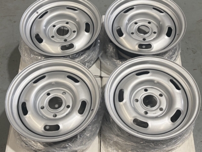 5 SLOT WHEELS 14 X 6 SUIT FORD FALCON XR XT XW XY GT HO GS SMALL CENTRE X4